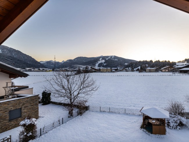 Herrlicher Ausblick vom Balkon auf das Skigebiet Grießenkar in Flachau